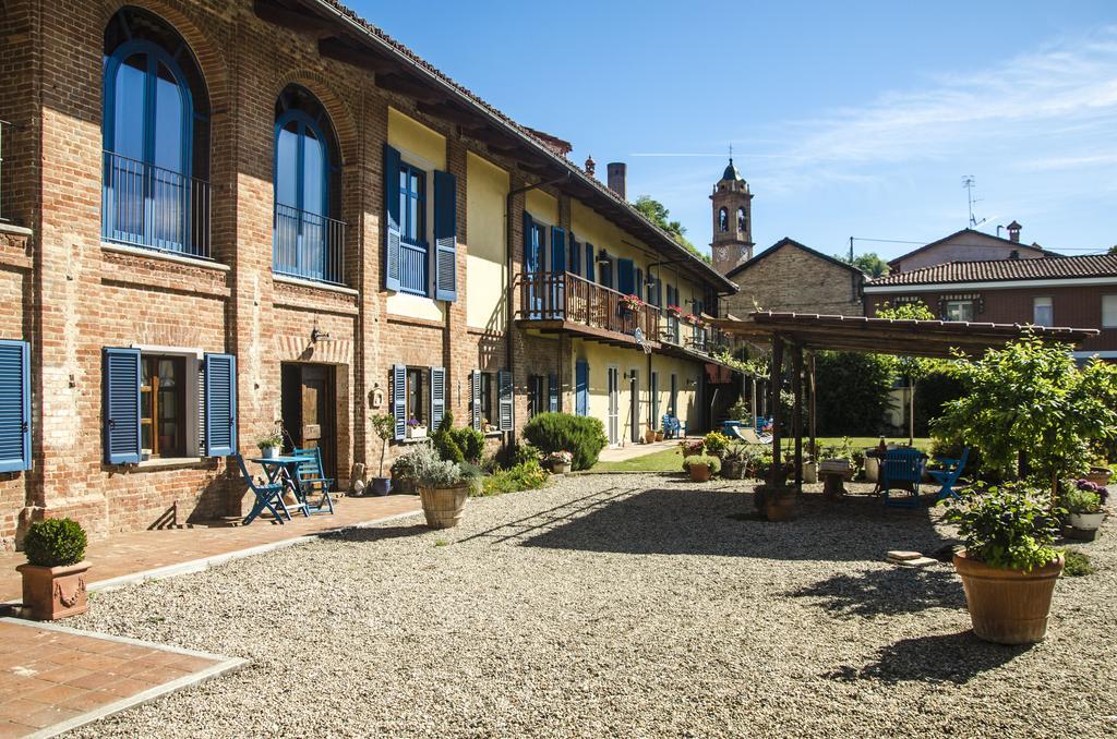 Antico Casale Mattei - Adult Only Acomodação com café da manhã Corneliano d'Alba Exterior foto